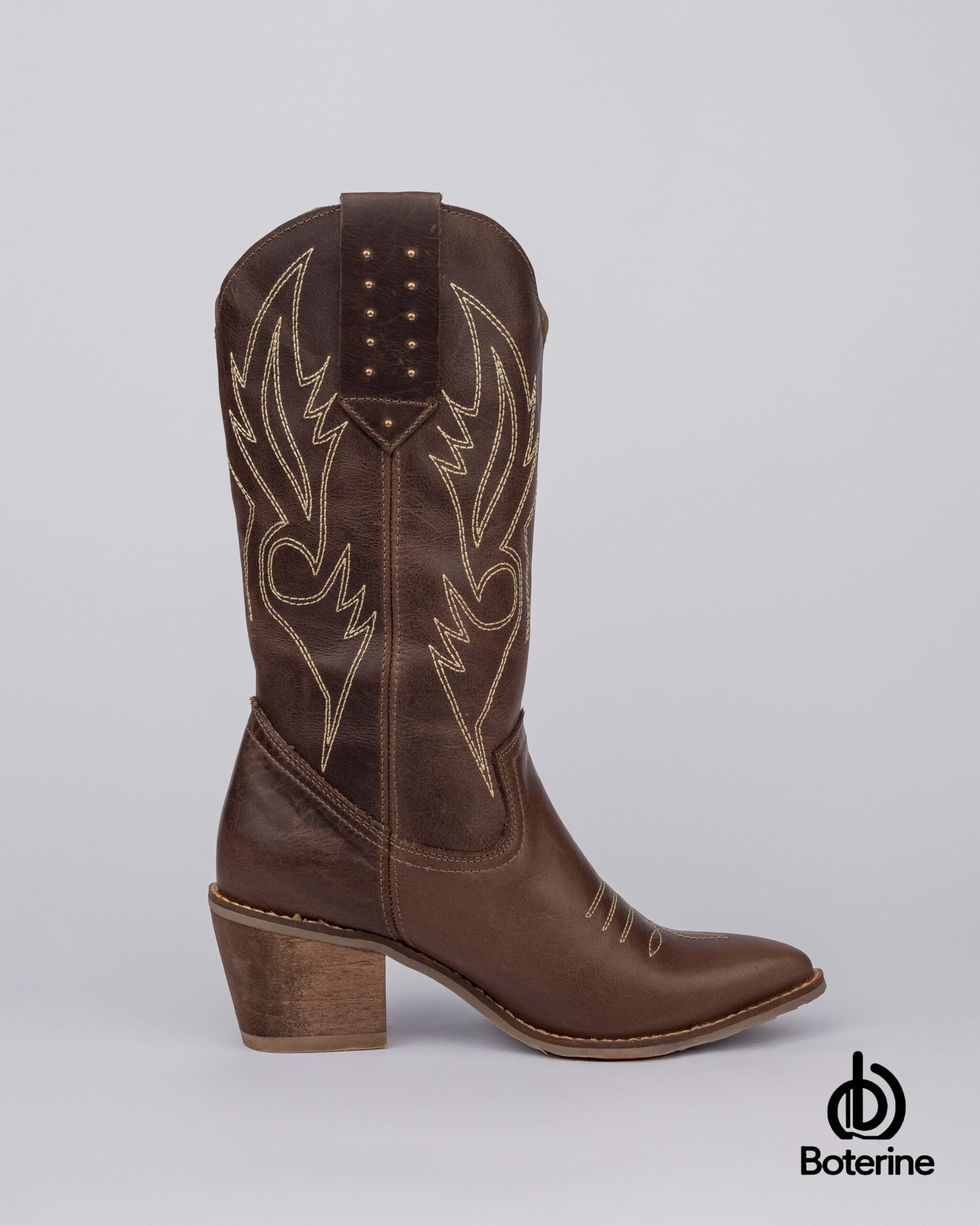 Botas texanas en cuero bordadas para dama