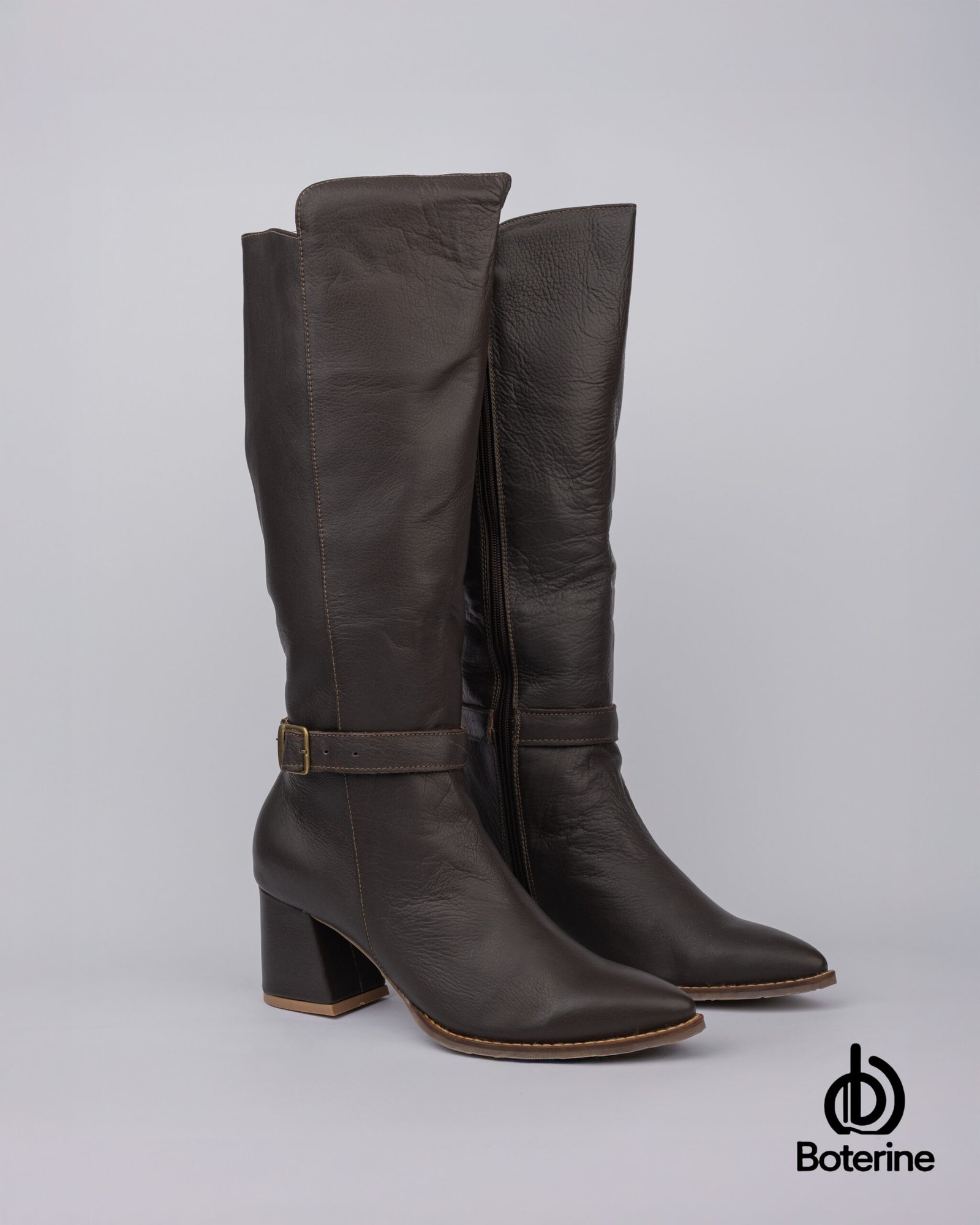 Botas en cuero con cierre para mujer color café oscuro - Image 3